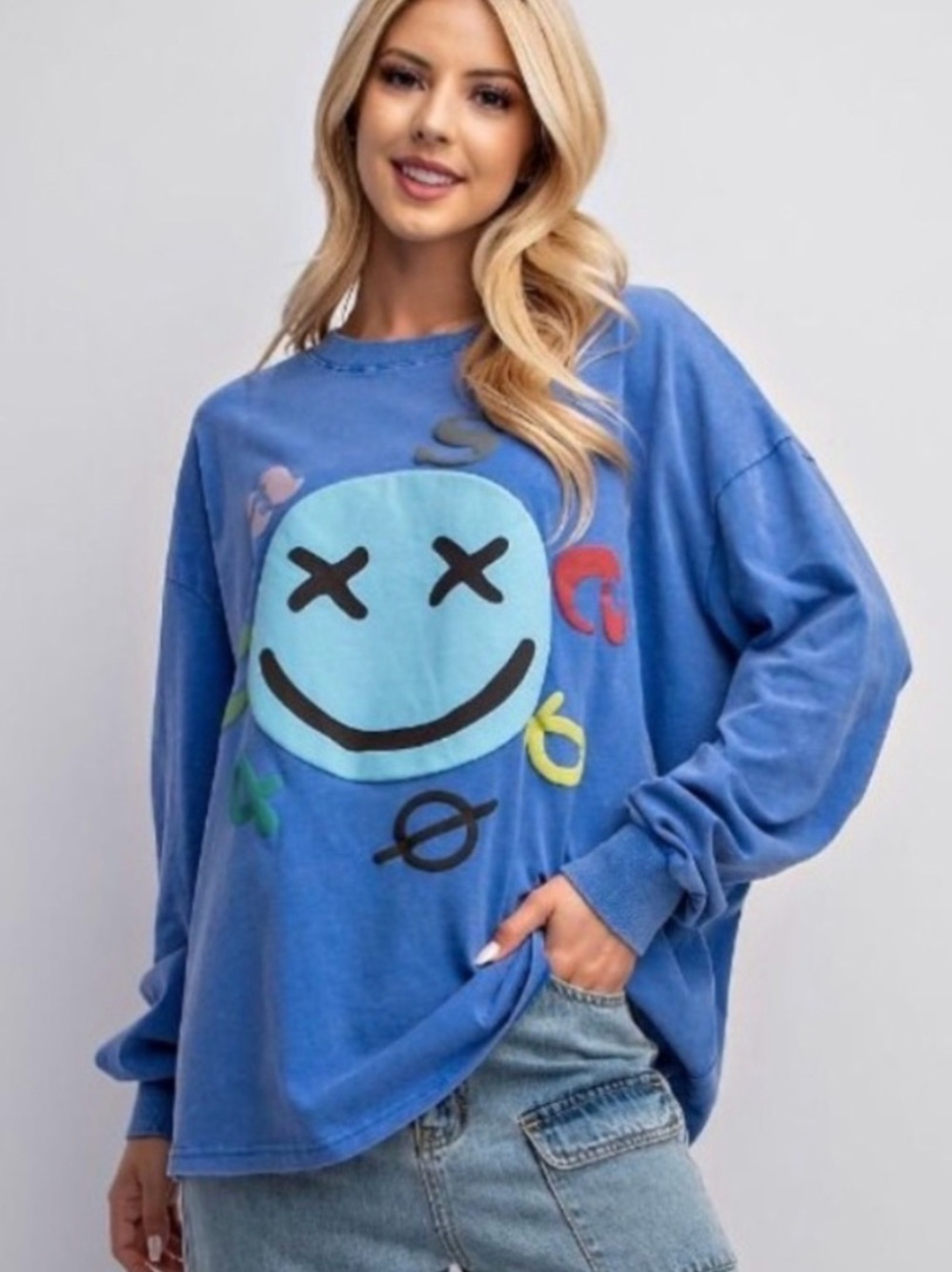 Easel Washed Blue Oversized Smiley Graphic Top — 1X